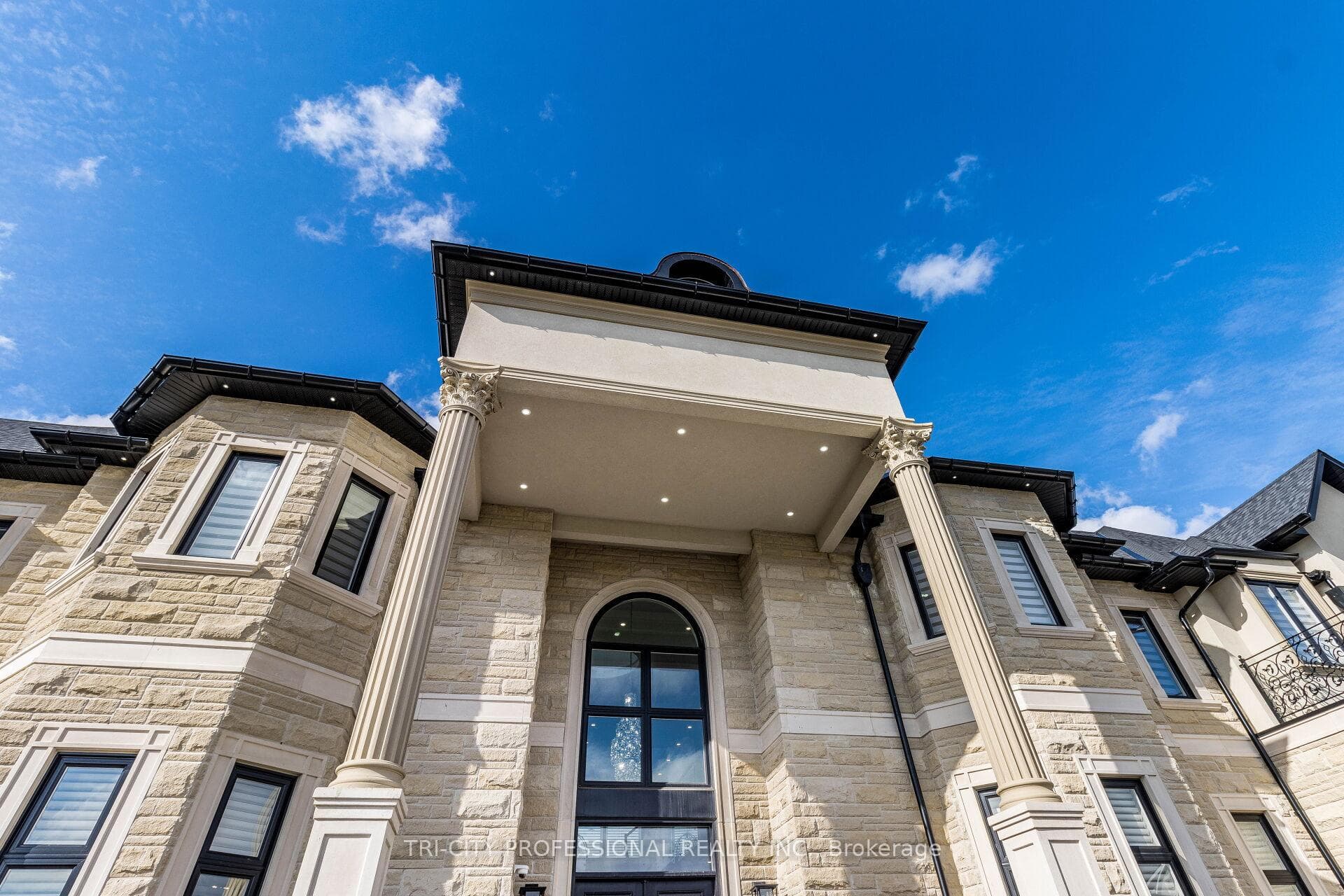 27 Morris Court - Detached photo 12 of 50 in Brampton, Ontario