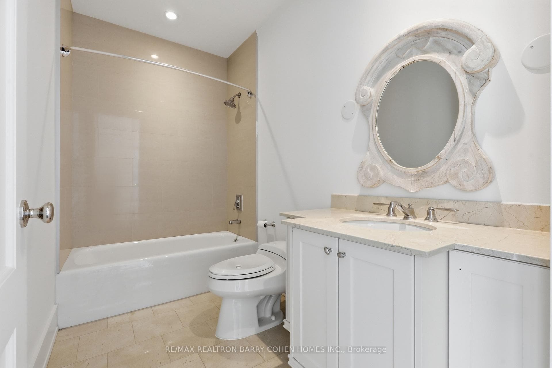 183 Wellington Street Unit 4502 - Condo photo 22 of 34 in Downtown Toronto / Waterfront, Ontario