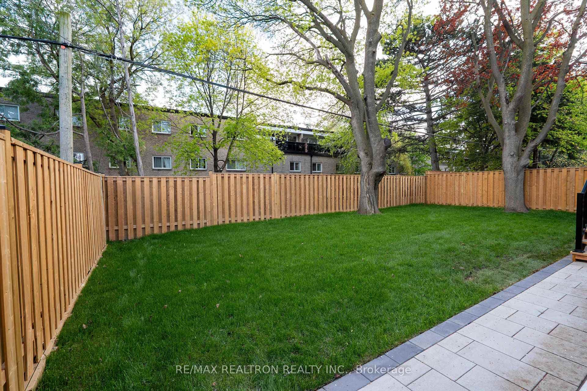 35 Foxwarren Drive - Detached photo 6 of 47 in Hillcrest Village / Bayview Village, Ontario