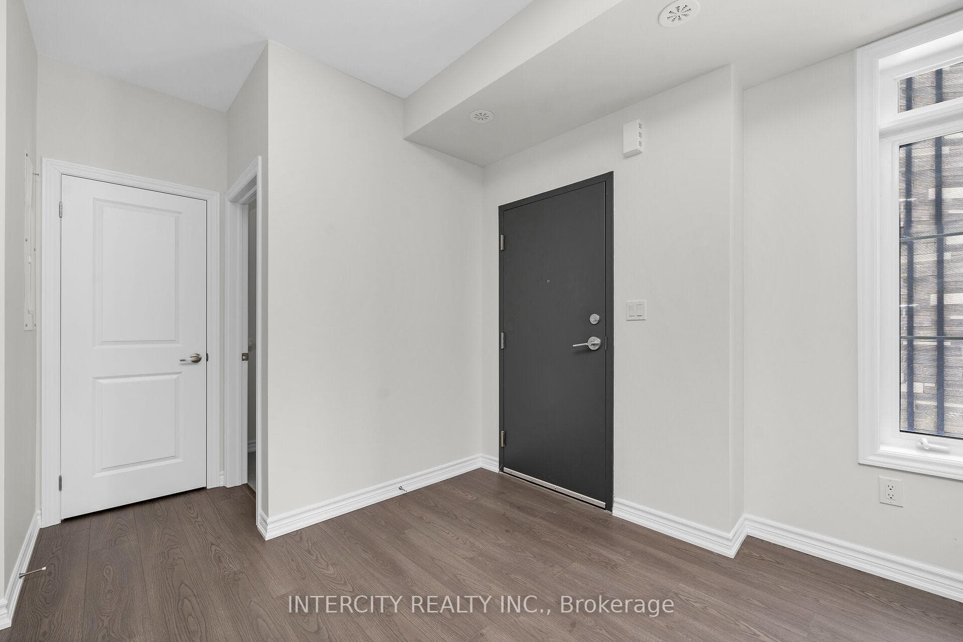 14 Savvy Lane - Condo photo 4 of 14 in Caledon, Ontario