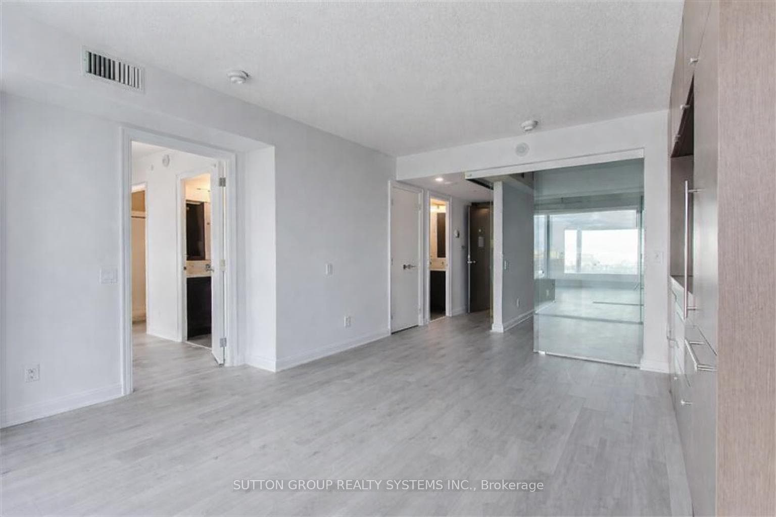 155 Yorkville Avenue Unit 2503 - Condo photo 10 of 19 in Annex / Yorkville / Summerhill, Ontario