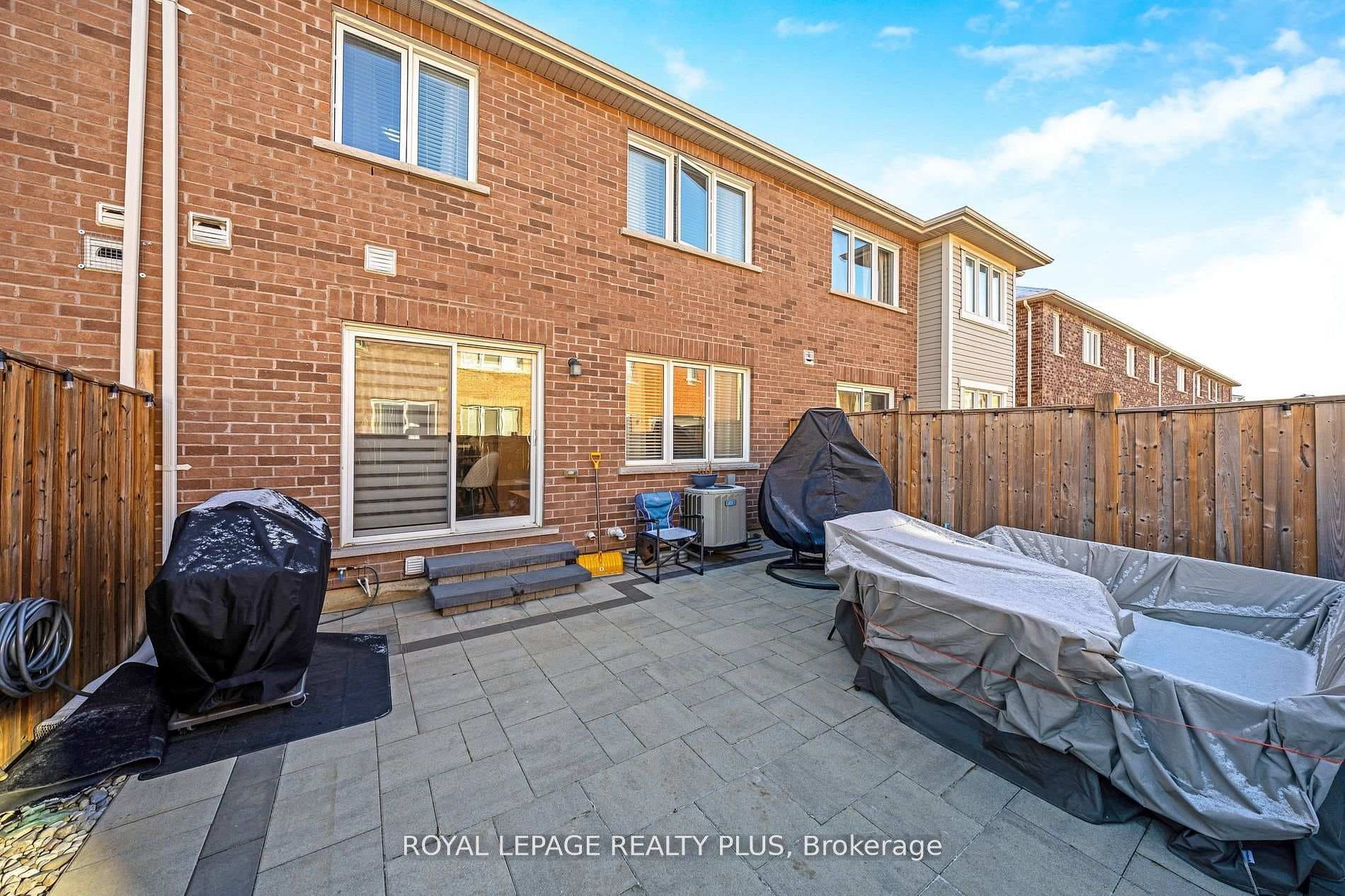 1542 Gainer Crescent - Townhouse photo 40 of 40 in Milton, Ontario