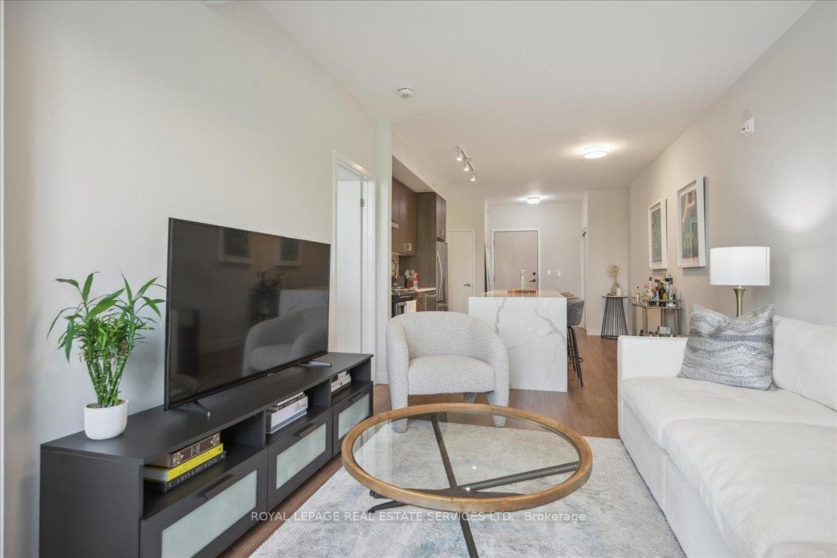 168 Sabina Drive Unit 211 - Condo photo 25 of 41 in Oakville, Ontario
