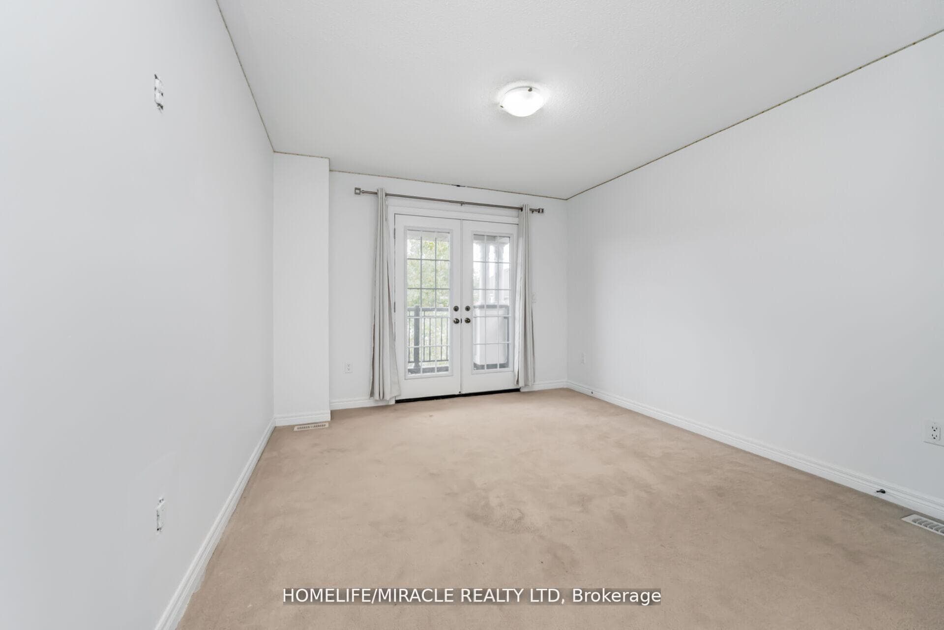 10 Kenora Street - Detached photo 34 of 50 in Brampton, Ontario