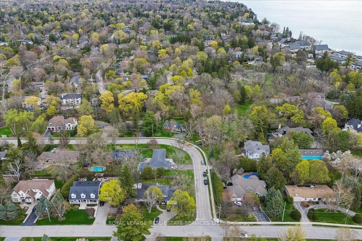 151 Wedgewood Drive - Detached photo 32 of 36 in Oakville, Ontario