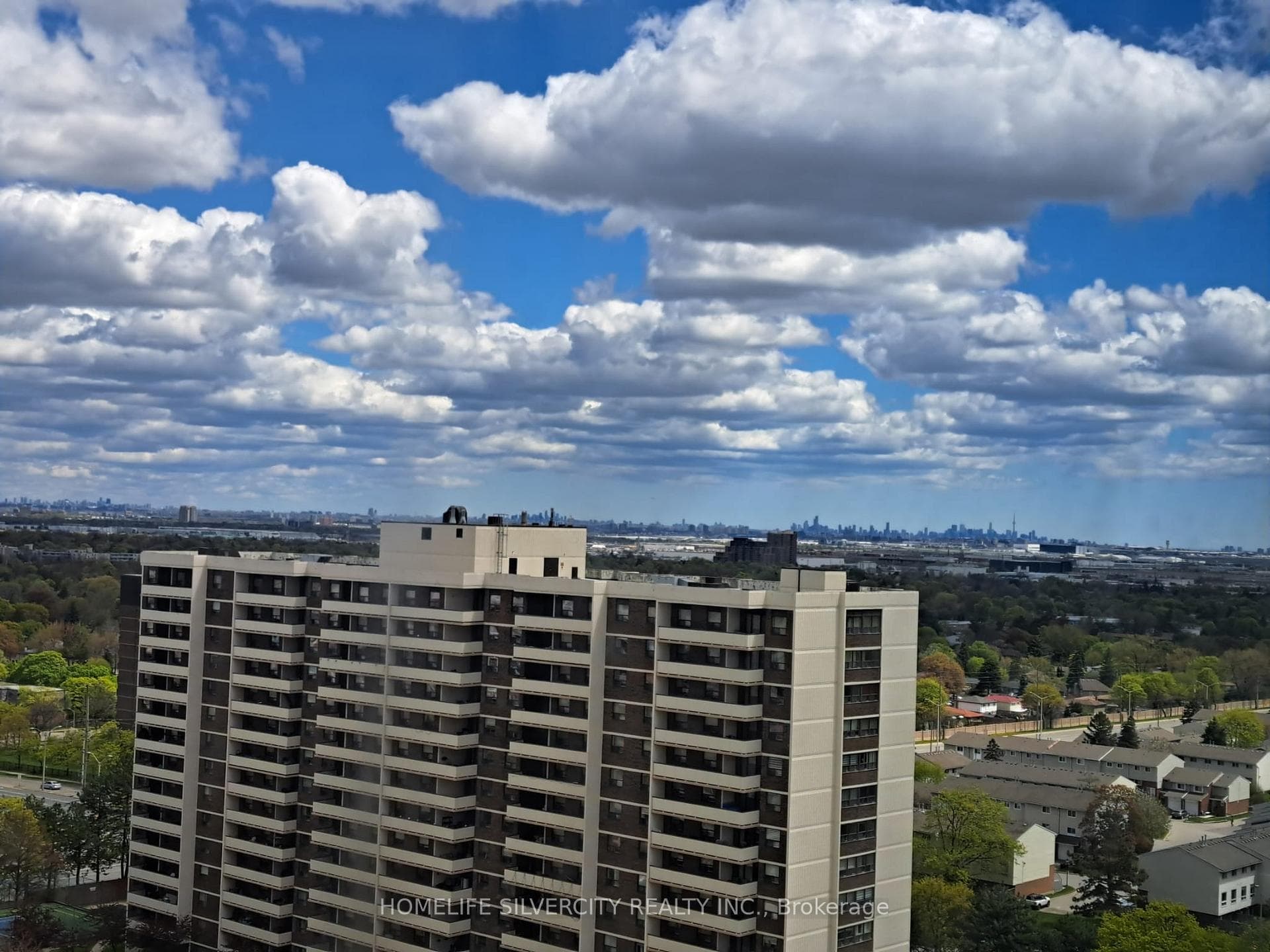 8 Lisa Street Unit 1804 - Condo photo 22 of 49 in Brampton, Ontario
