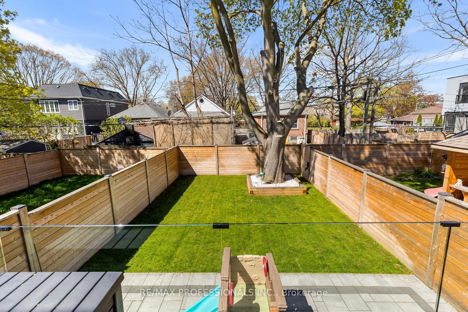216 Aldercrest Road - Detached photo 40 of 49 in Liberty Village / Parkdale / South Parkdale, Ontario