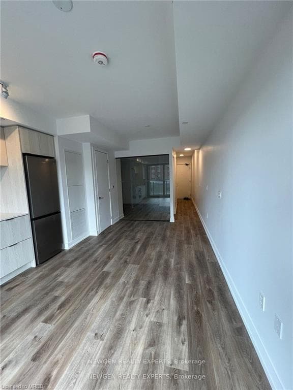 1 Jarvis Street Unit 504 - Condo photo 4 of 8 in Hamilton, Ontario