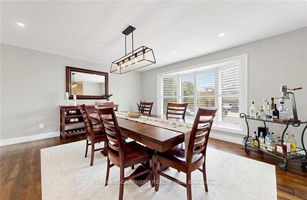 1365 Ester Drive - Detached photo 11 of 48 in Burlington, Ontario