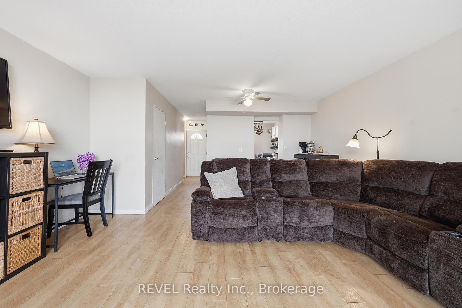 350 Quigley Road Unit 824 - Condo photo 14 of 25 in Hamilton, Ontario