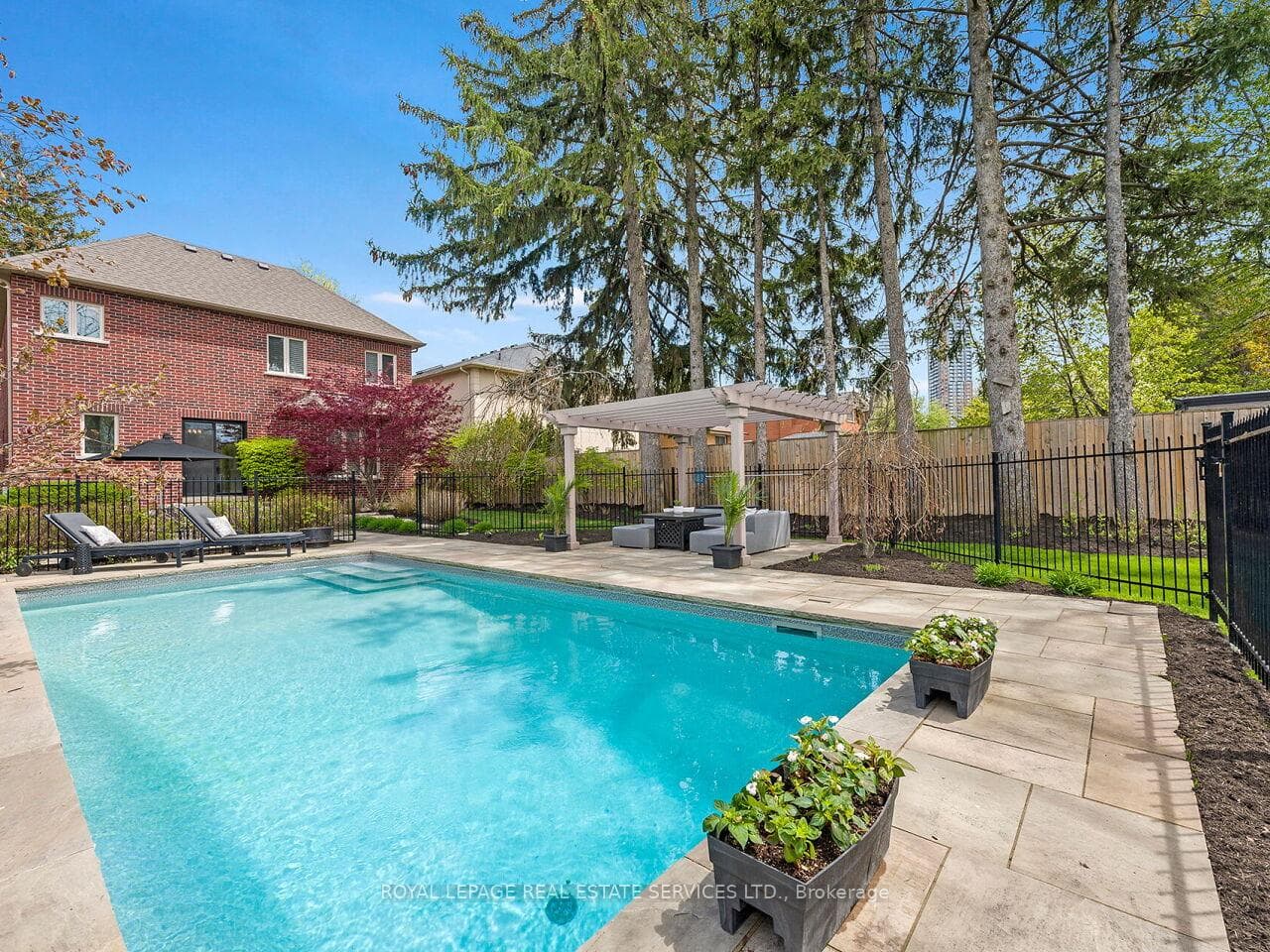 24 Jopling Avenue - Detached photo 40 of 47 in Etobicoke (Islington / Rexdale), Ontario