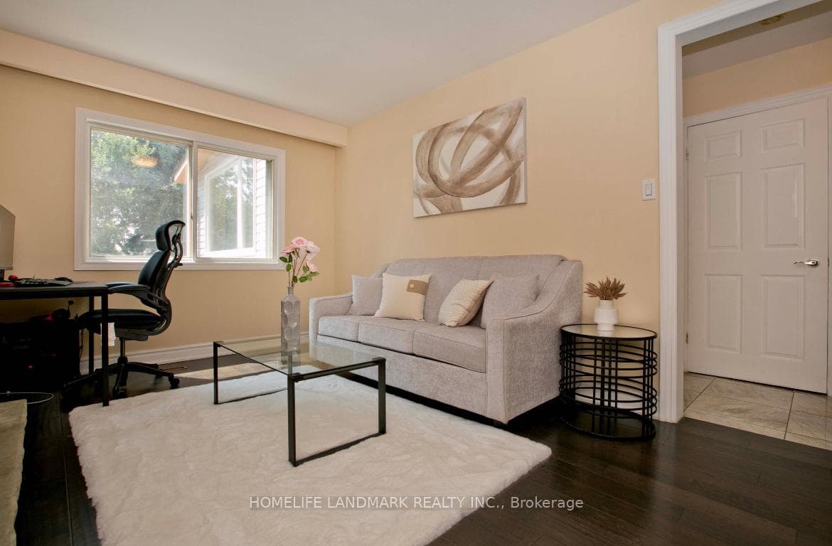 157 Pleasant View Drive - Detached photo 10 of 23 in Hillcrest Village / Bayview Village, Ontario