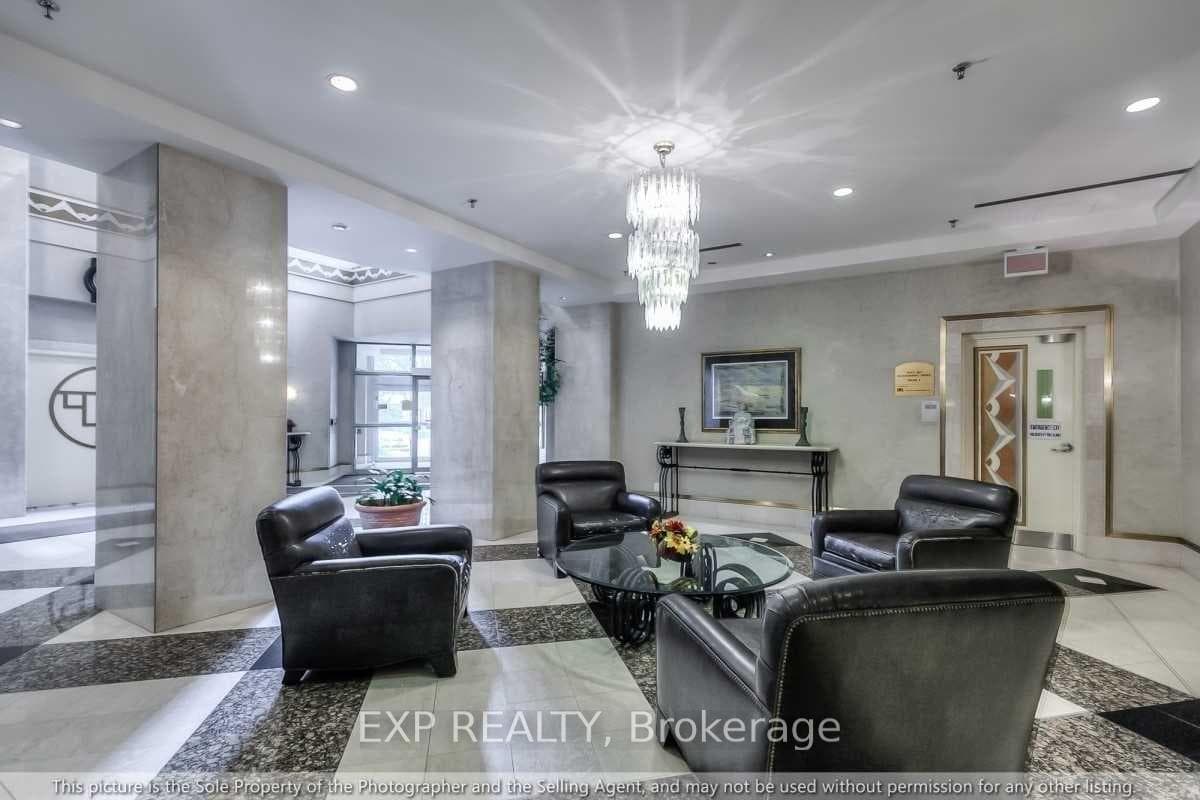 88 Corporate Drive Unit 1702 - Condo photo 2 of 20 in Scarborough (West Hill / Highland Creek), Ontario