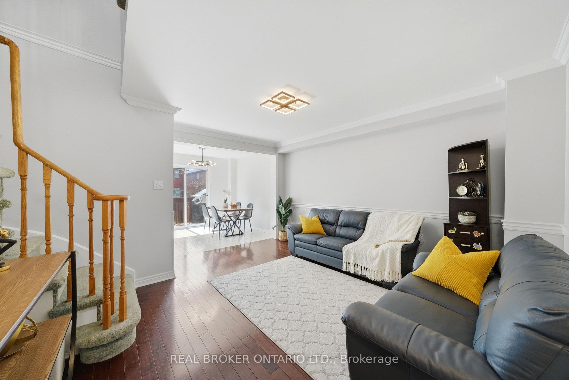 1860 Creek Way - Semi-Detached photo 7 of 44 in Burlington, Ontario