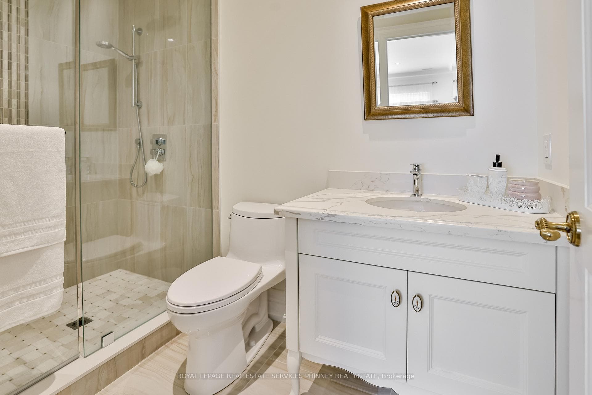 1511 Broadmoor Avenue - Detached photo 34 of 50 in Mississauga, Ontario