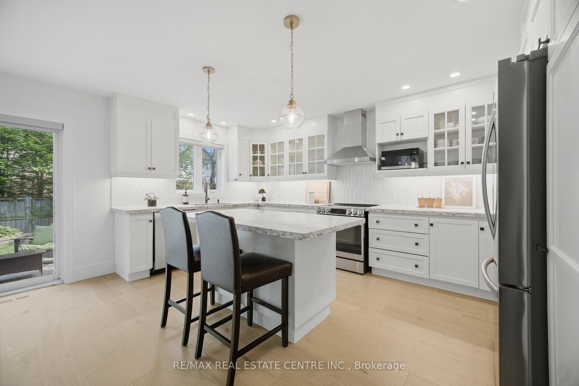 5388 Kindos Street - Detached photo 21 of 50 in Burlington, Ontario