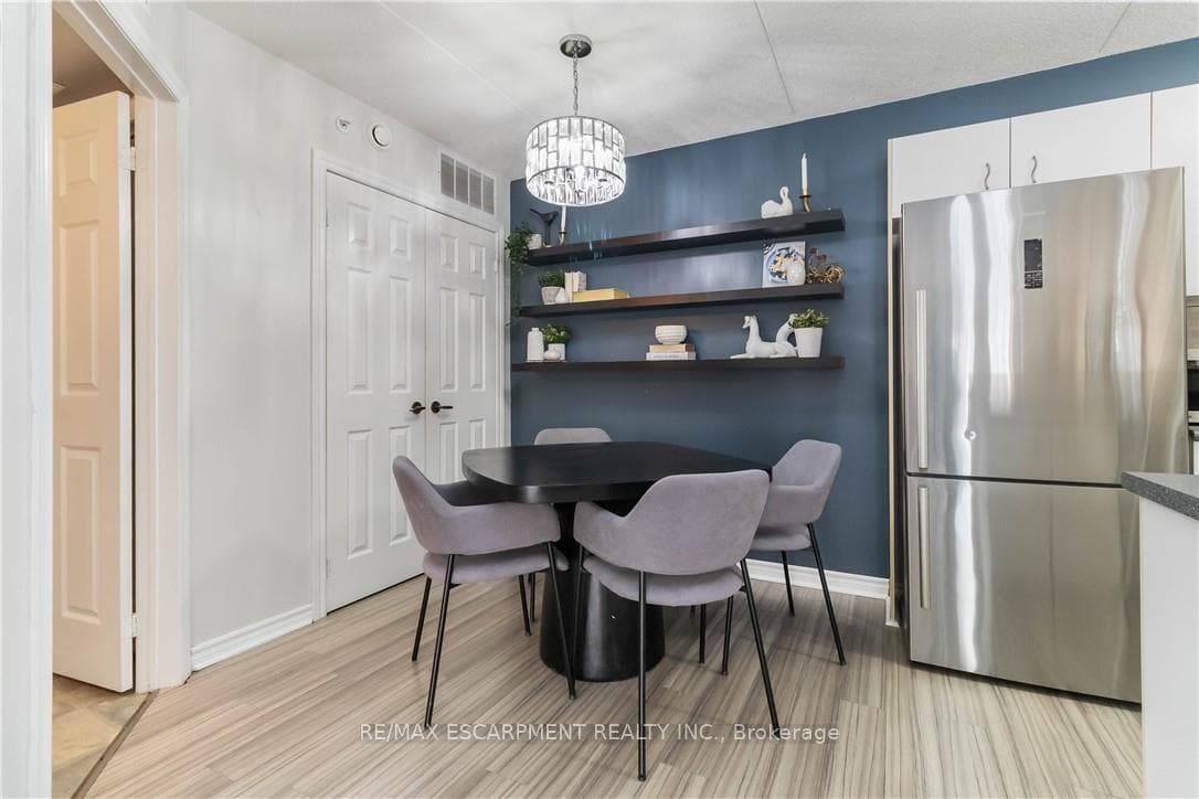 4015 Kilmer Drive Unit 110 - Condo photo 13 of 34 in Burlington, Ontario