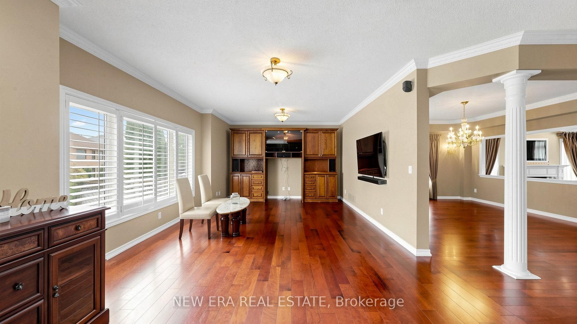 1206 Lindenrock Drive - Detached photo 8 of 50 in Oakville, Ontario