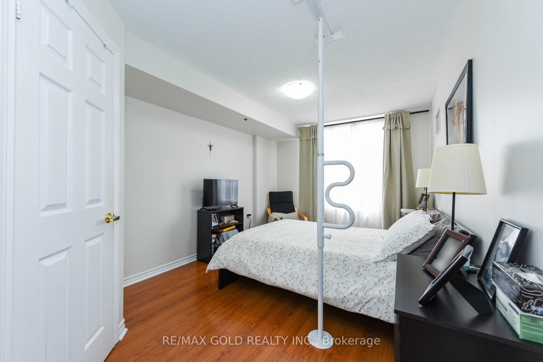 100 Burloak Drive Unit 2411 - Condo photo 23 of 48 in Burlington, Ontario