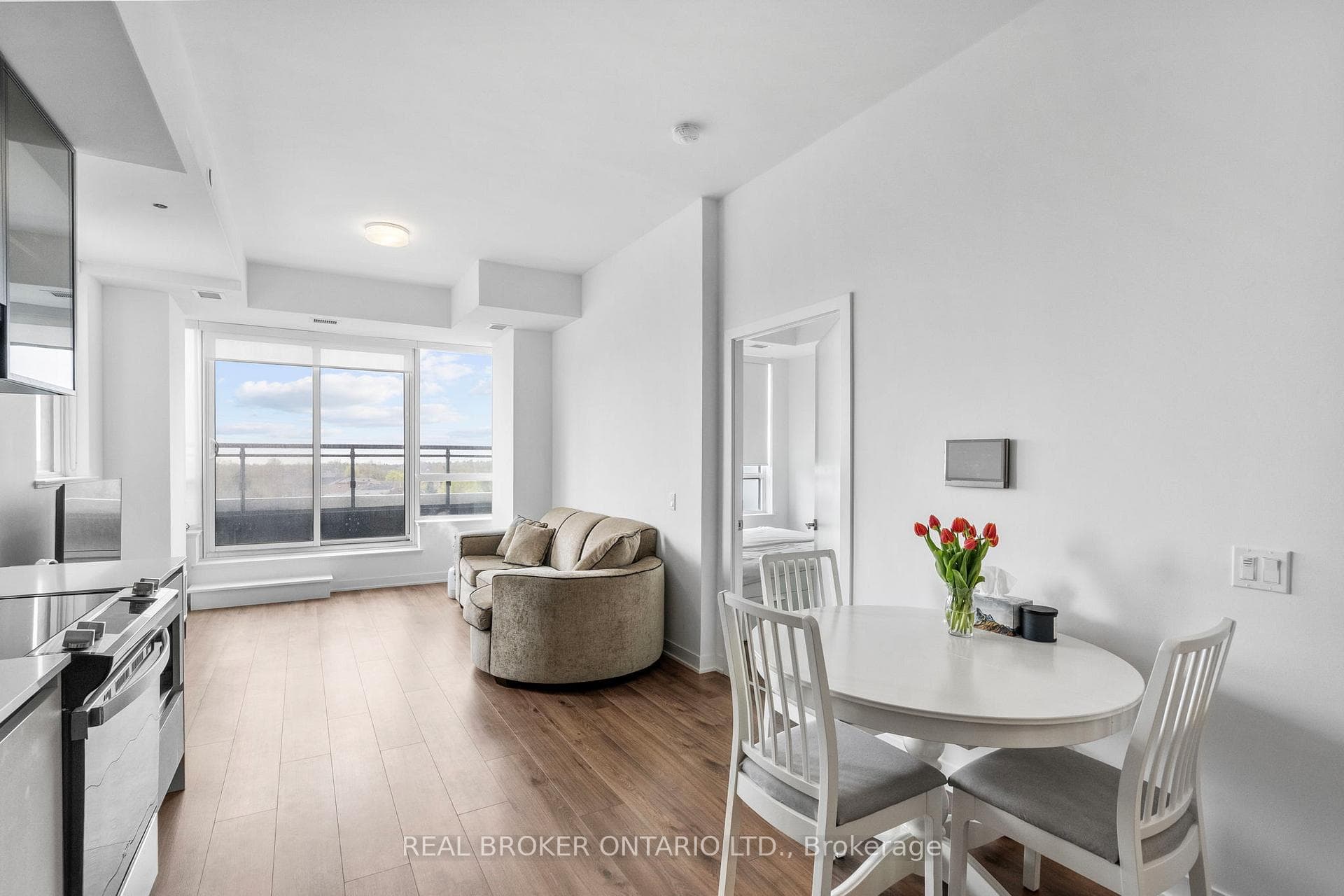 405 Dundast Street Unit 328 - Condo photo 16 of 33 in Oakville, Ontario