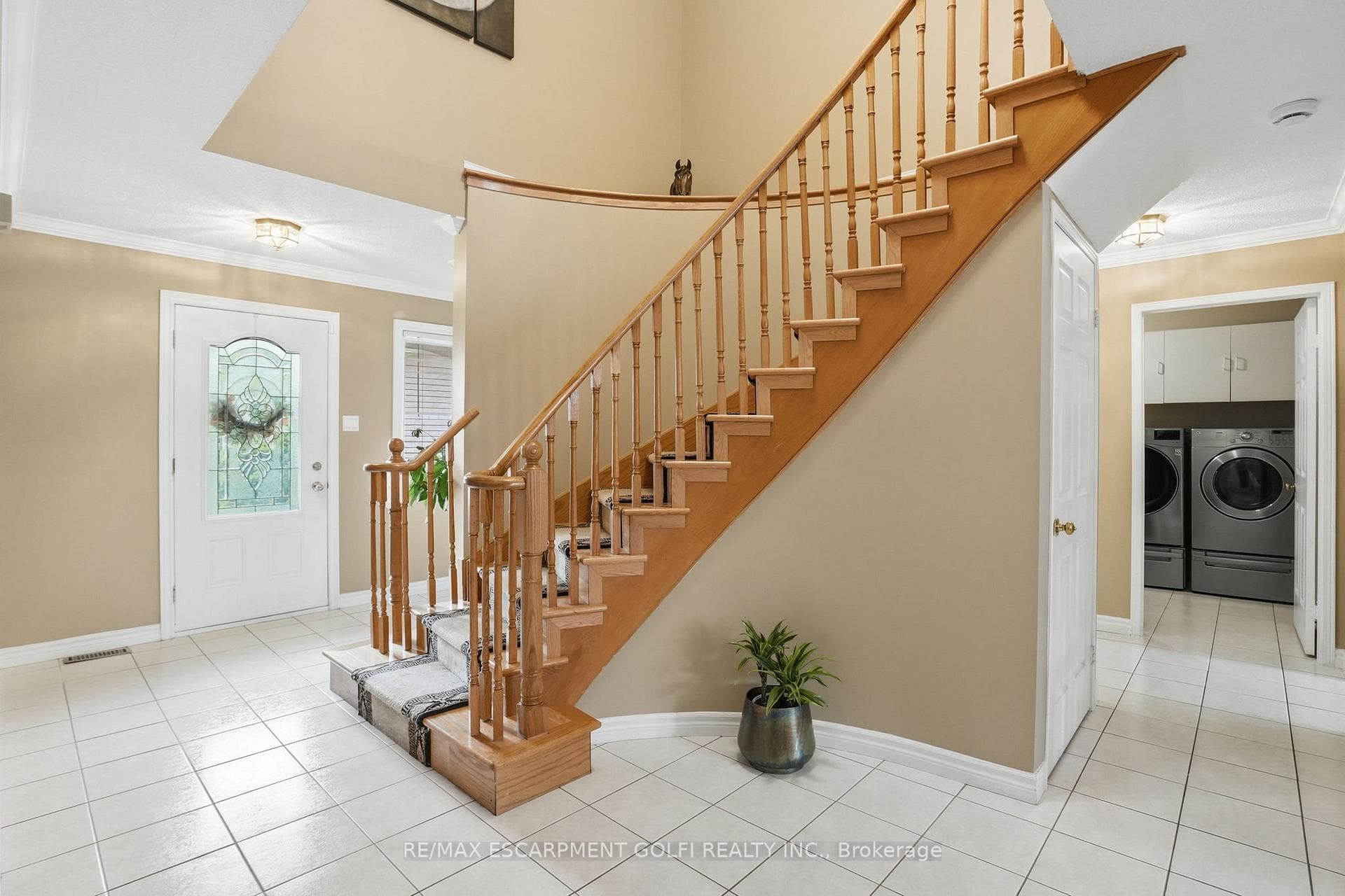 3277 Folkway Drive - Detached photo 5 of 41 in Burlington, Ontario