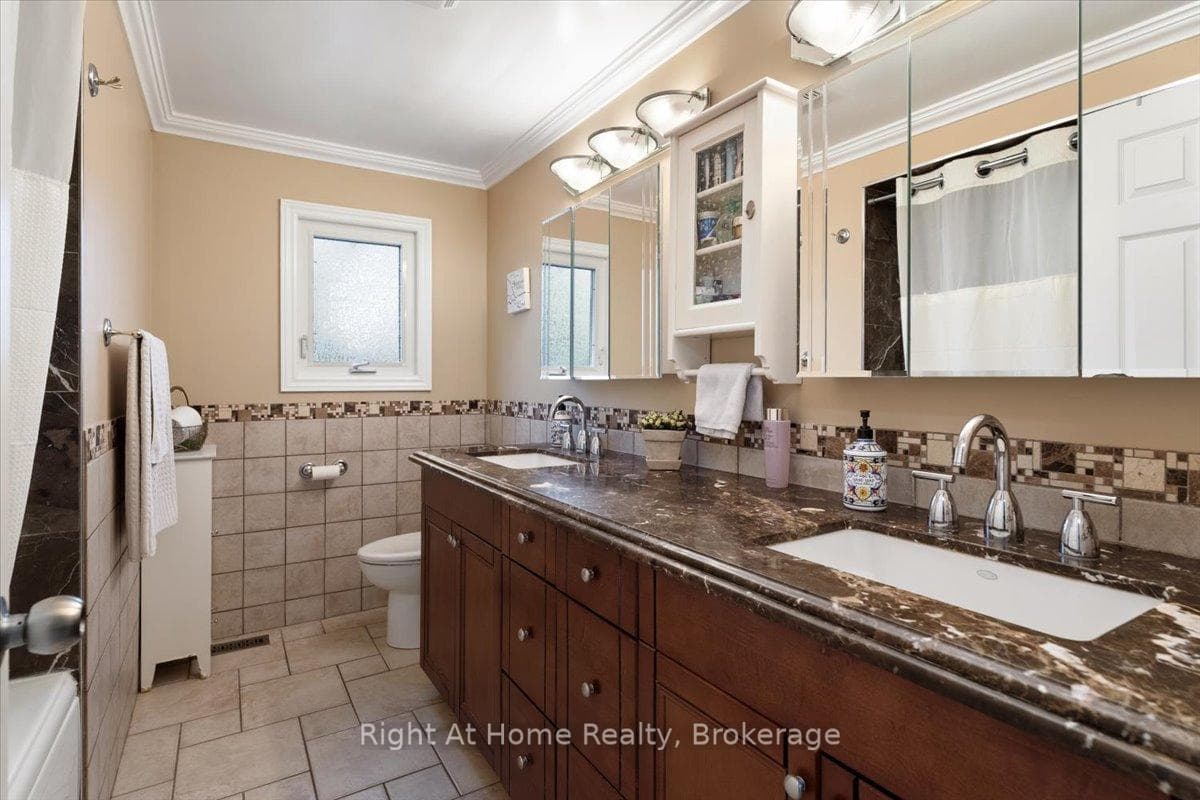 437 Shoreacres Road - Detached photo 30 of 50 in Burlington, Ontario