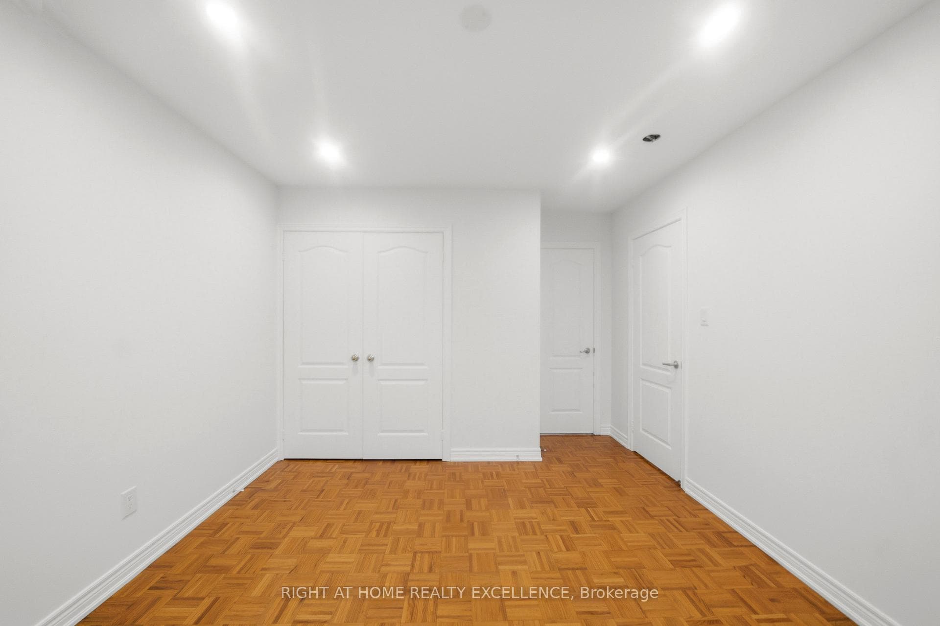 16 Whitford Court - Detached photo 25 of 39 in Brampton, Ontario