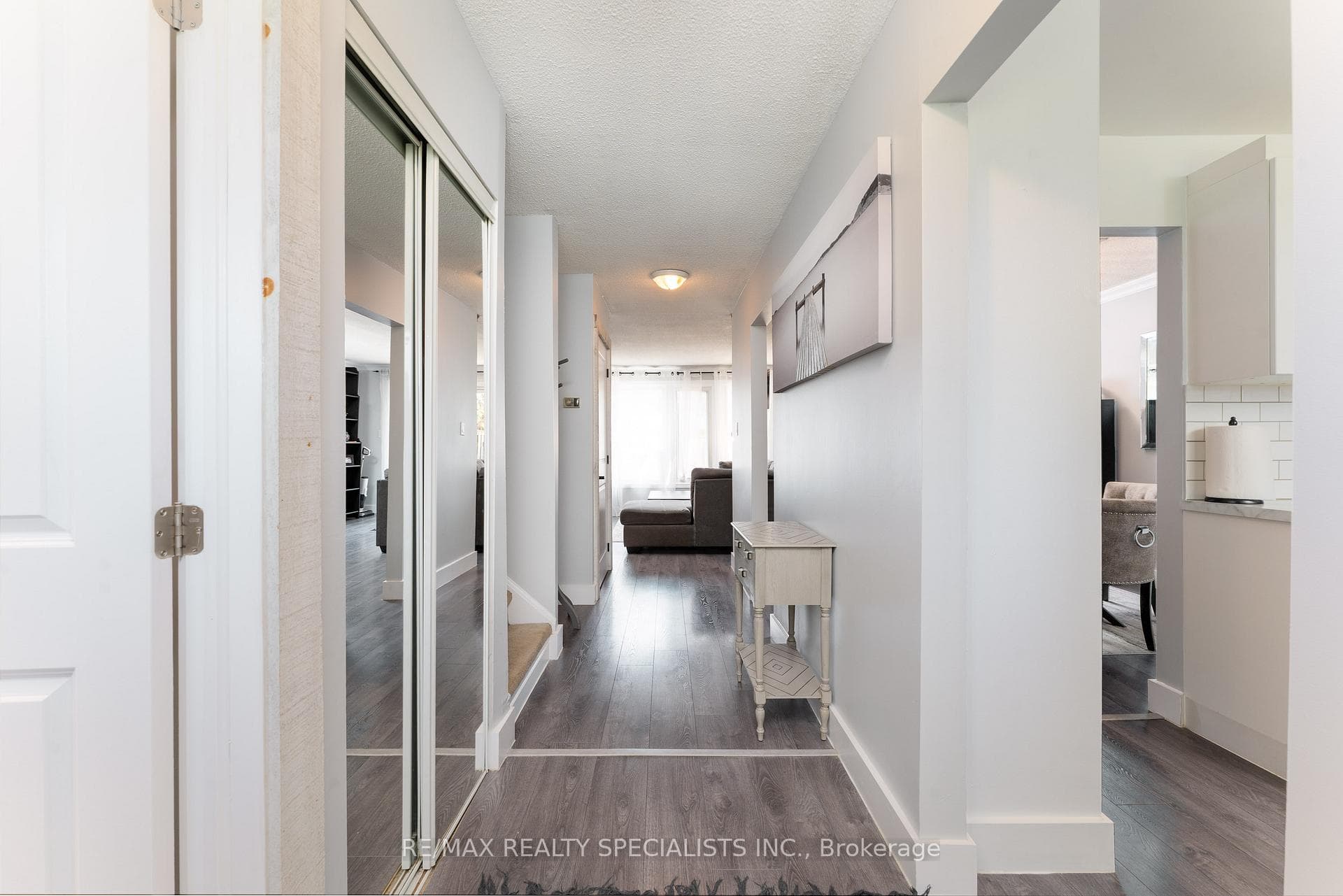 2050 Upper Middle Road Unit 114 - Condo photo 11 of 46 in Burlington, Ontario