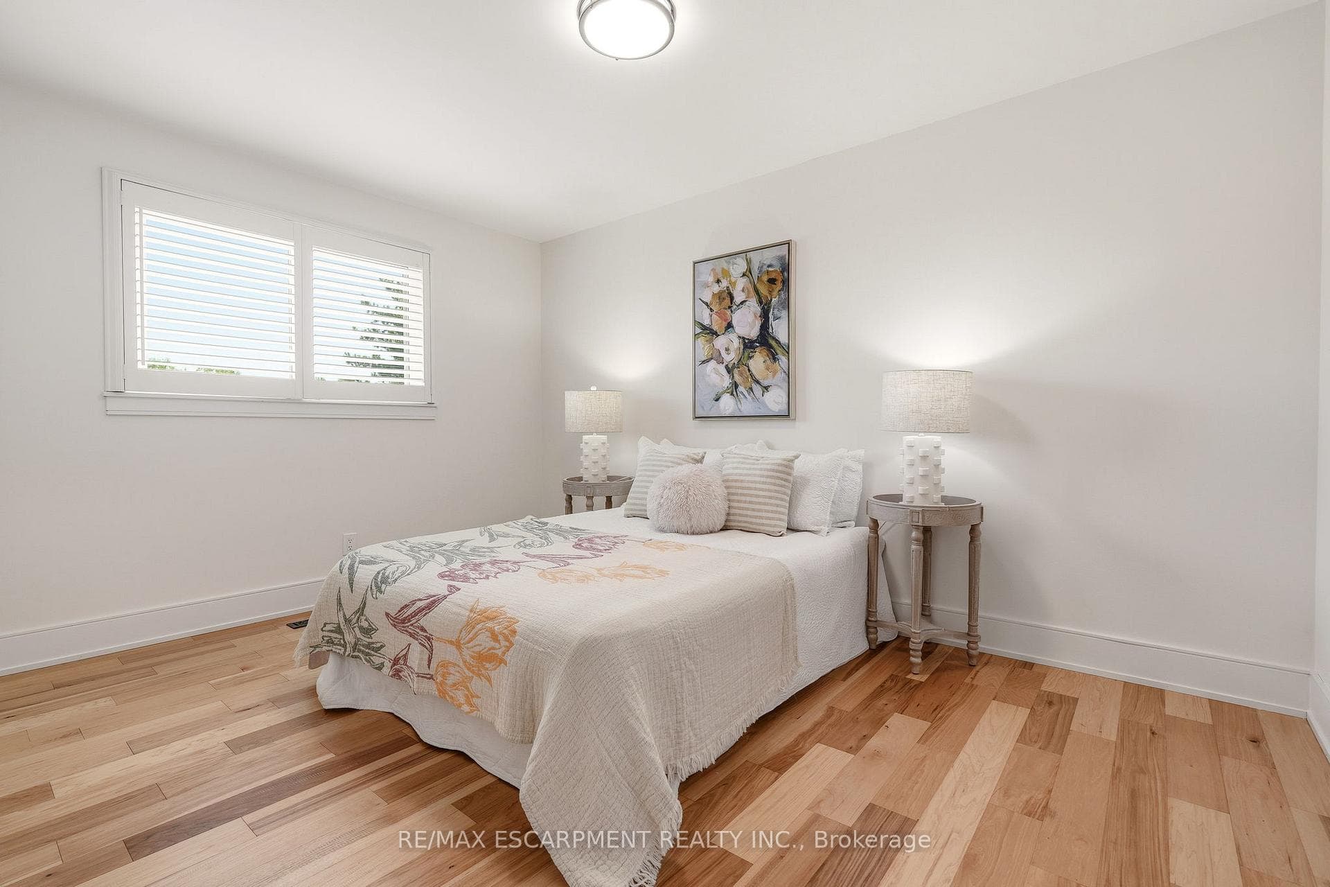 2347 Tweedsmuir Court - Detached photo 25 of 48 in Burlington, Ontario