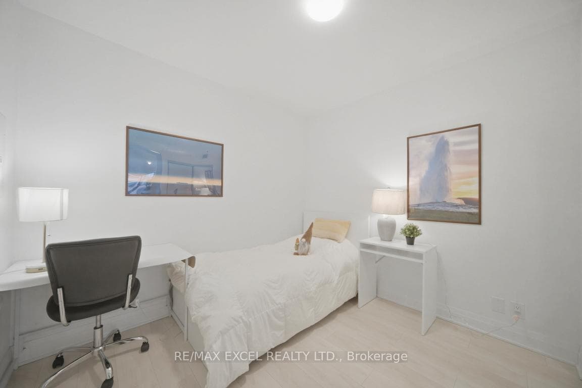 33 Frederick Todd Way Unit 303 - Condo photo 33 of 49 in Flemingdon Park / Don Mills, Ontario