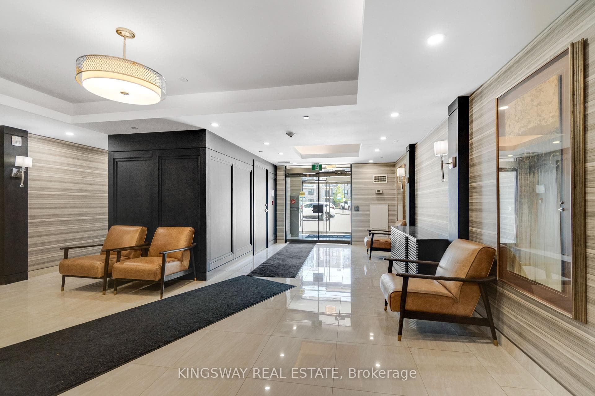 125 Shoreview Place Unit 109 - Condo photo 3 of 49 in Hamilton, Ontario