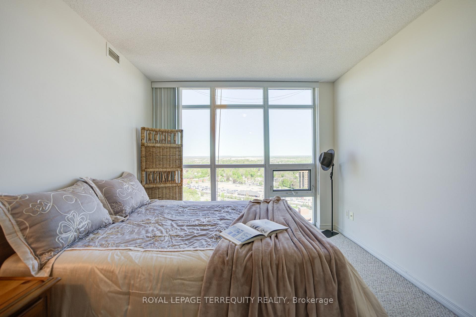 9 George Street Unit 2311 - Condo photo 21 of 44 in Brampton, Ontario