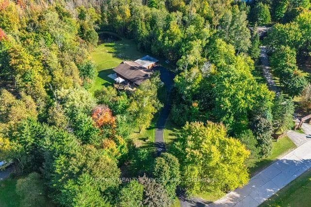 24 Cedar Drive - Detached photo 4 of 50 in Caledon, Ontario