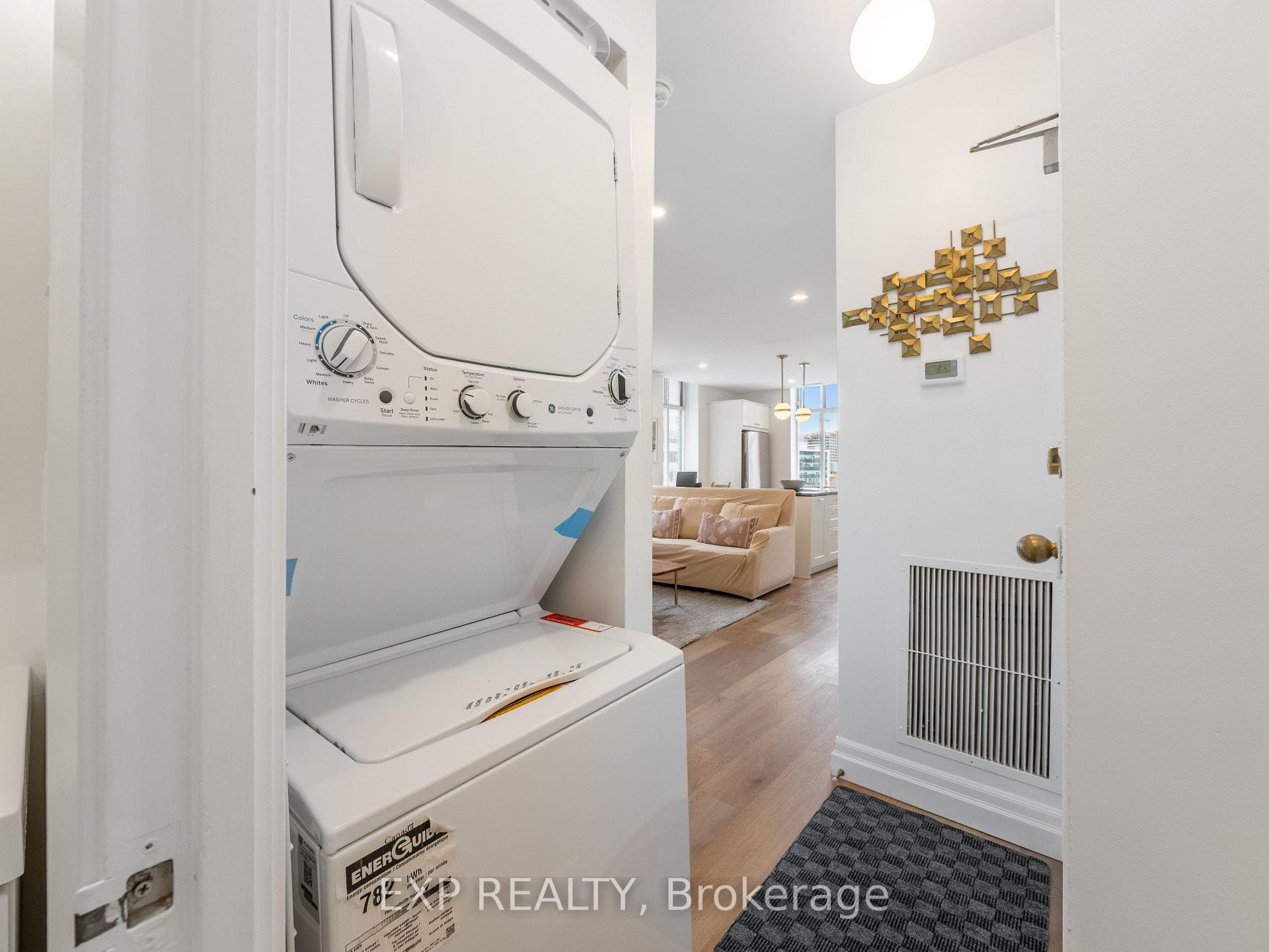 36 James Street Unit 805 - Condo photo 21 of 31 in Hamilton, Ontario