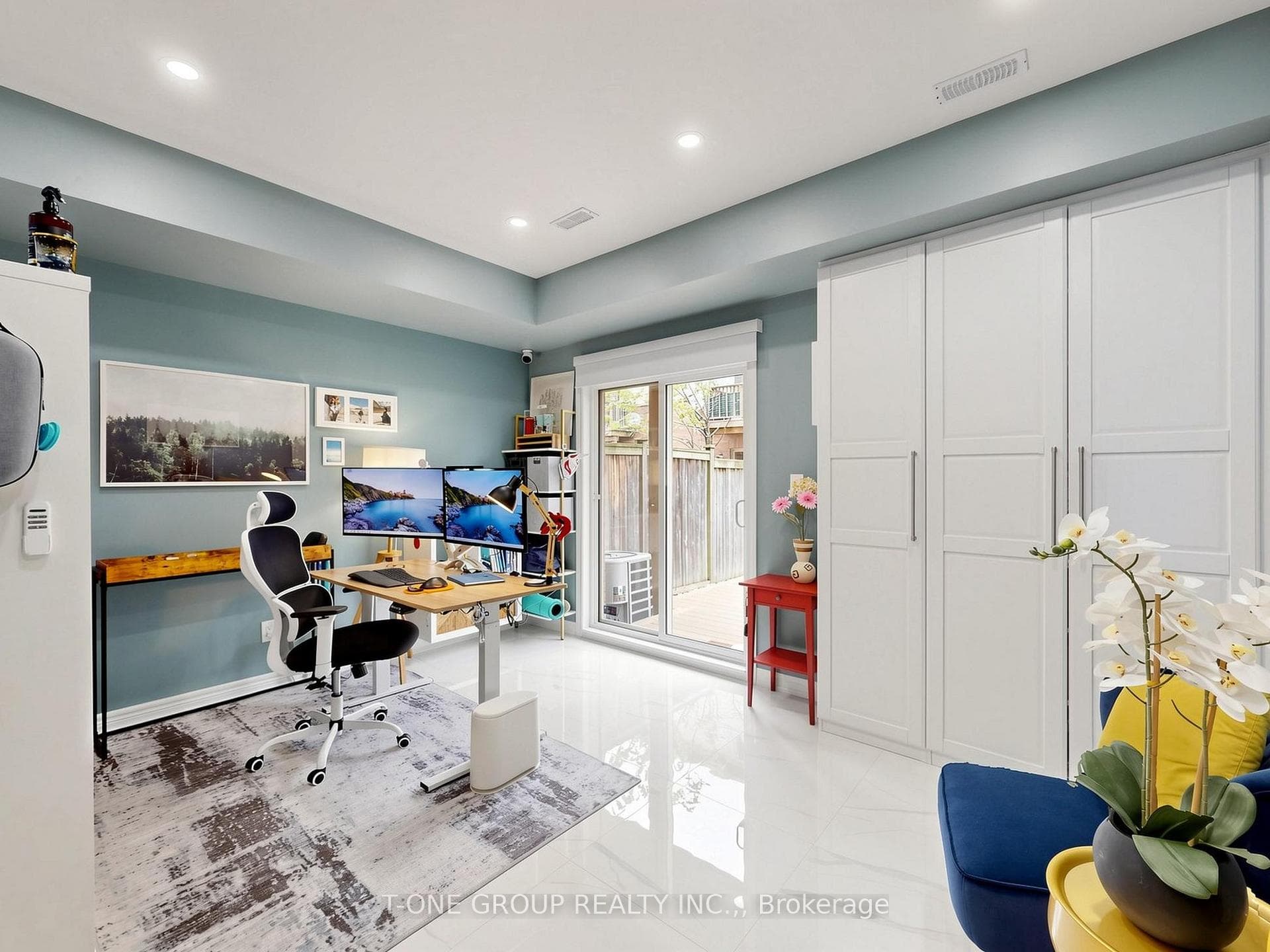 685 Rowley Common - Townhouse photo 29 of 43 in Burlington, Ontario