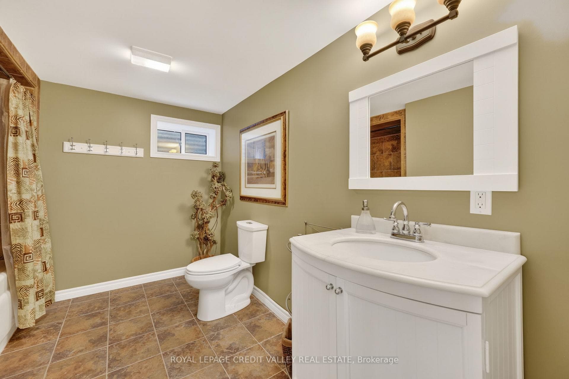 52 Terra Cotta Crescent - Detached photo 36 of 50 in Brampton, Ontario
