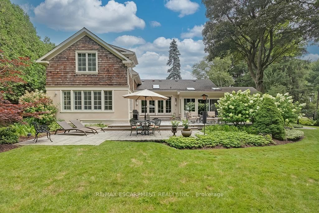 7 Colonial Crescent - Detached photo 42 of 49 in Oakville, Ontario