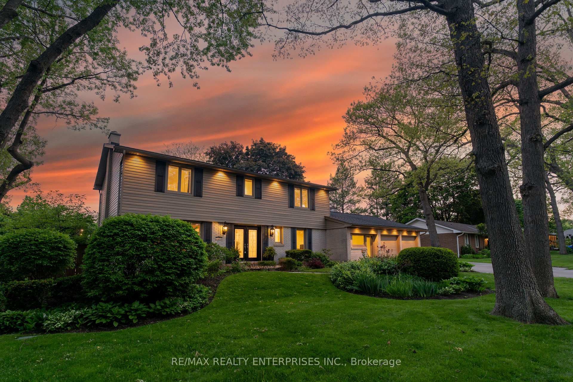 2068 Tenoga Drive - Detached photo 3 of 47 in Mississauga, Ontario