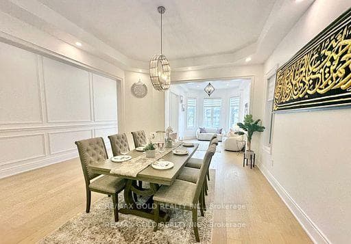 469 Threshing Mill Boulevard - Detached photo 8 of 45 in Oakville, Ontario