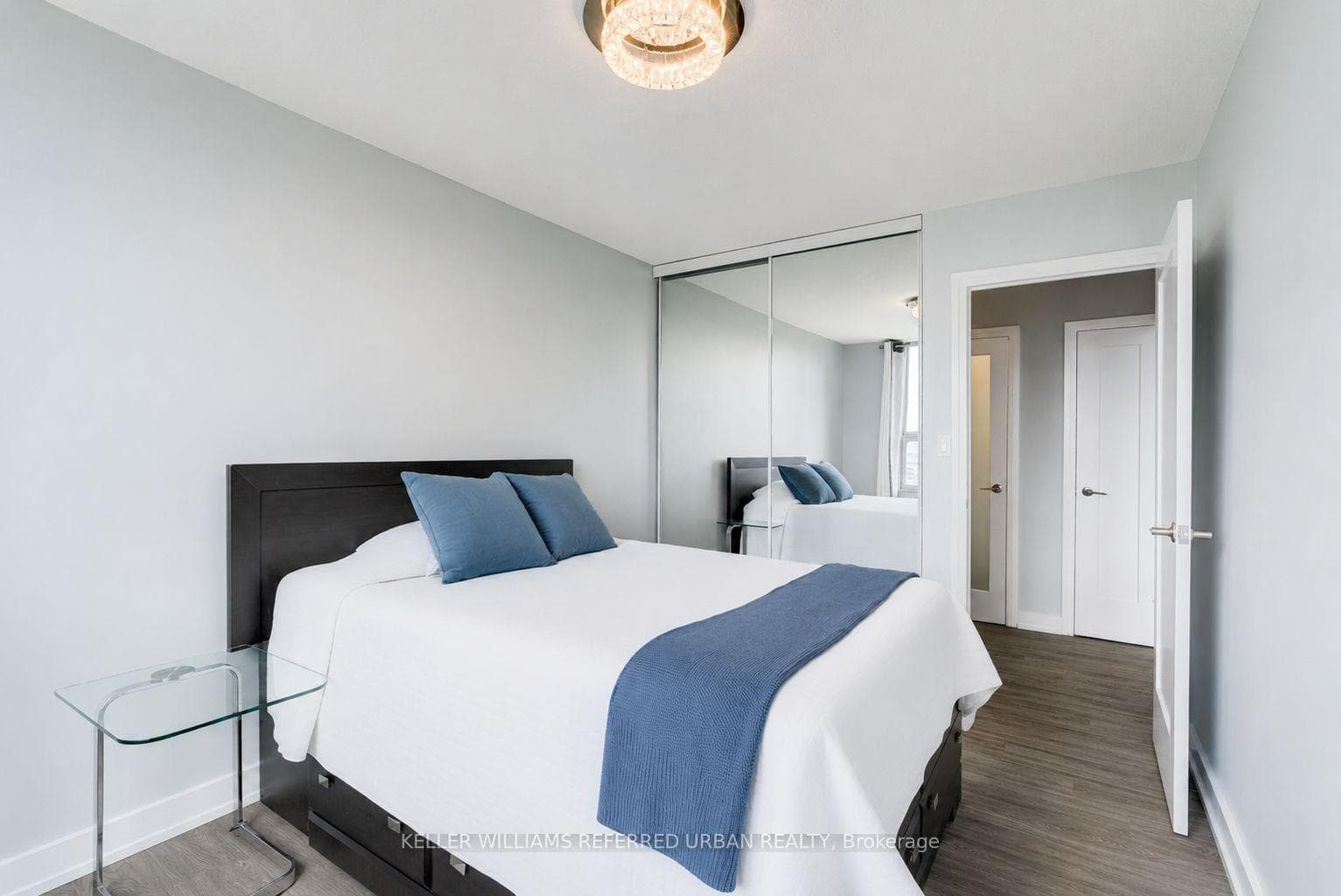 10 Edgecliff Golfway Unit 1417 - Condo photo 22 of 35 in Flemingdon Park / Don Mills, Ontario