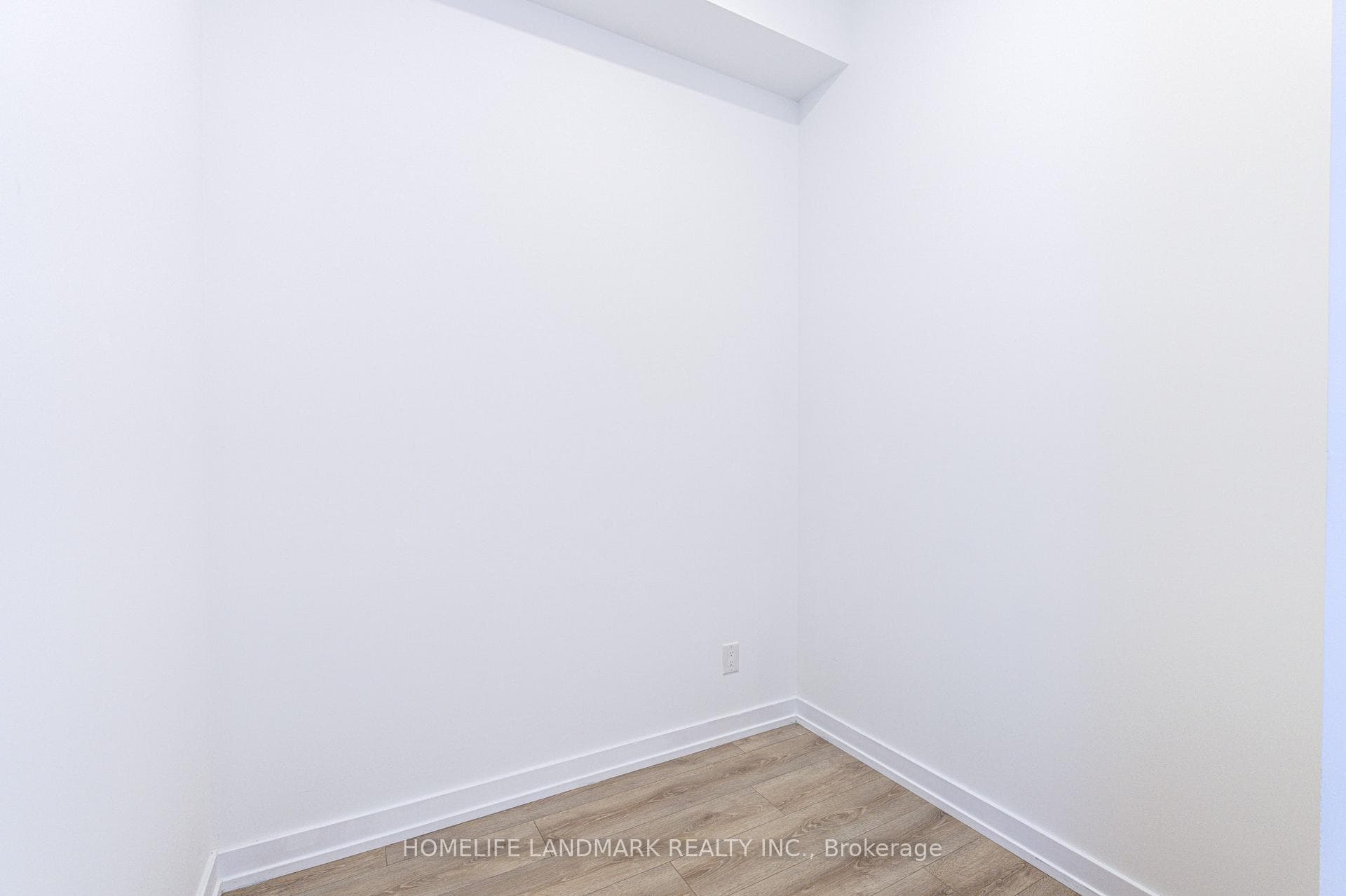 500 Dupont Street Unit 310 - Condo photo 21 of 29 in Annex / Yorkville / Summerhill, Ontario