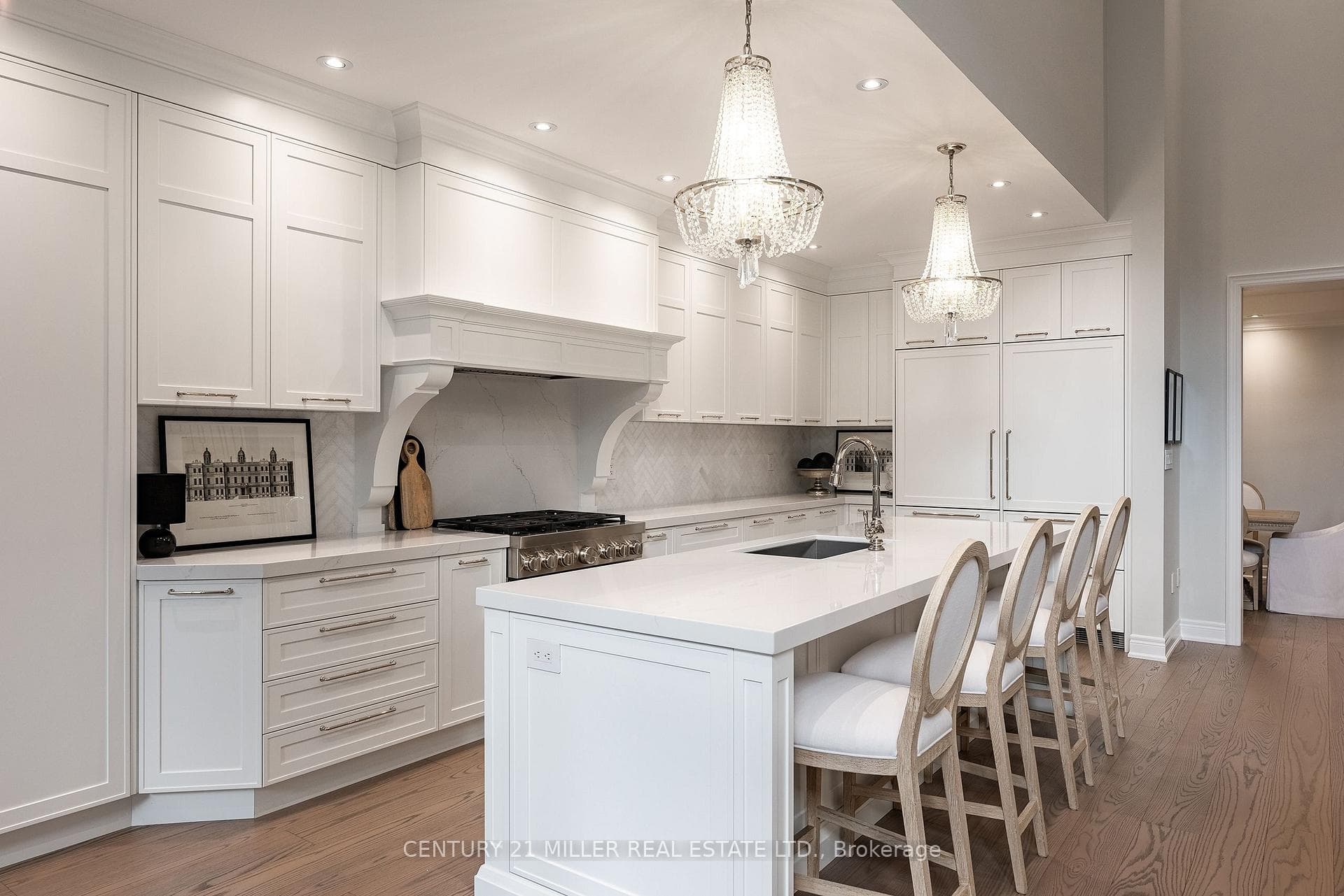 2201 Rochester Circle - Detached photo 9 of 47 in Oakville, Ontario