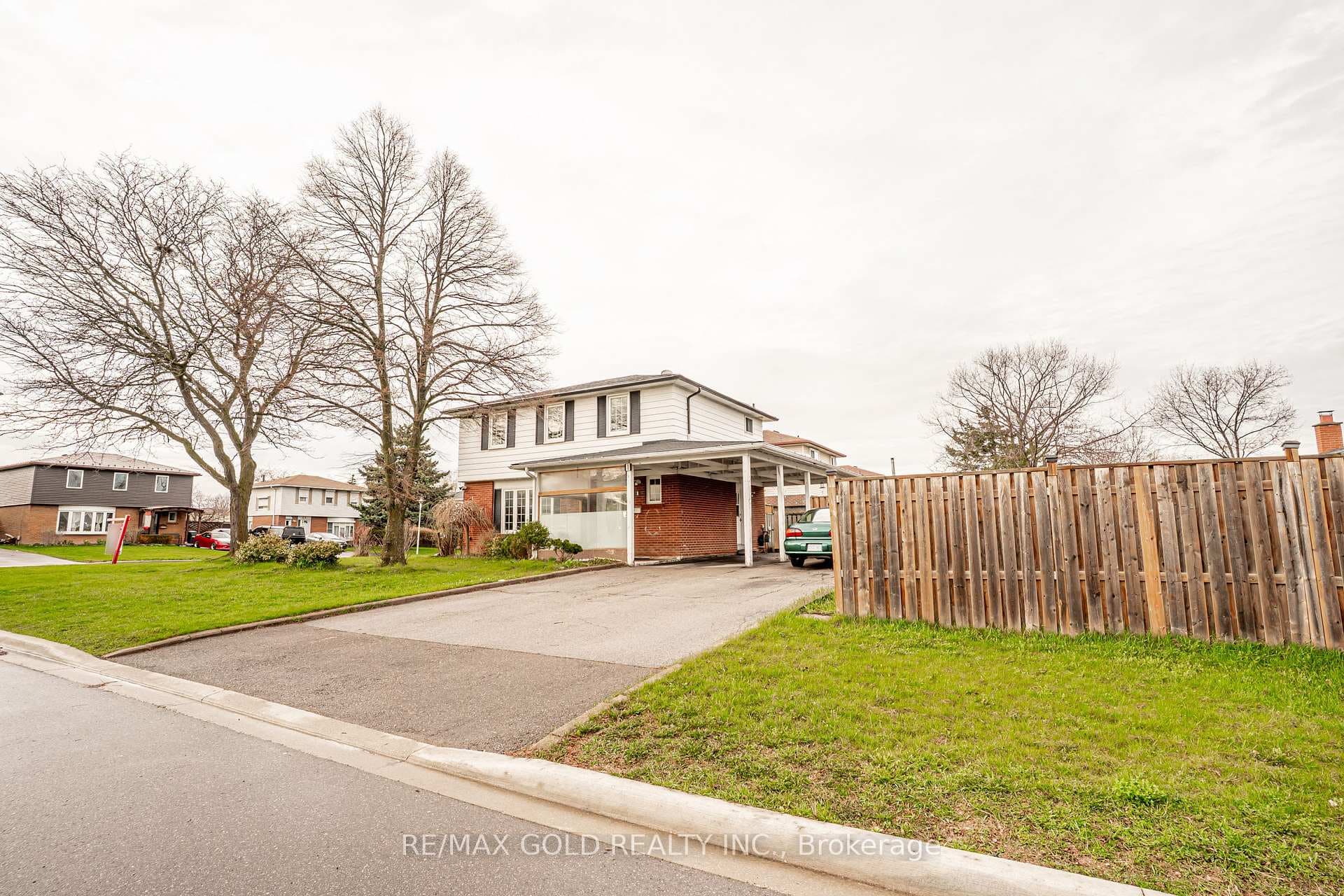 1 Elrose Road - Detached for sale in Castlemore, Ontario
