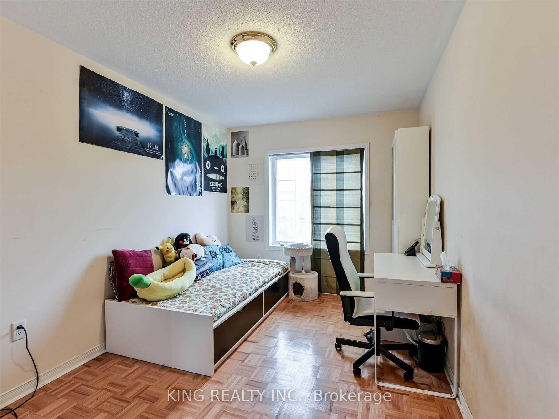 23 Wall Street - Townhouse photo 19 of 25 in Brampton, Ontario