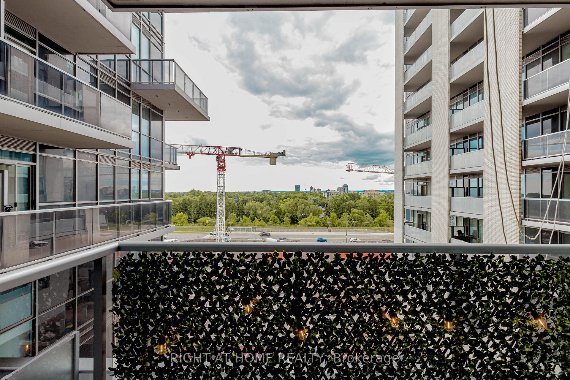 2093 Fairview Street Unit 709 - Condo photo 30 of 45 in Burlington, Ontario
