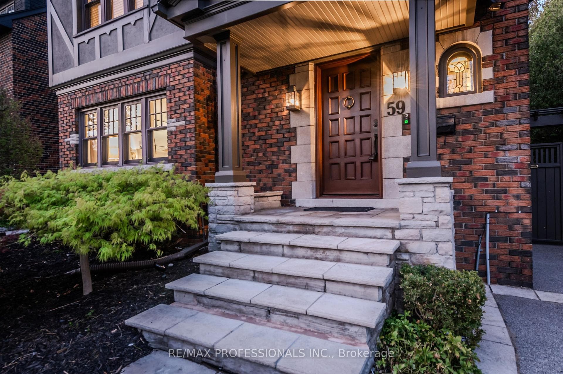59 Grenview Boulevard - Detached photo 2 of 50 in Etobicoke (Islington / Rexdale), Ontario