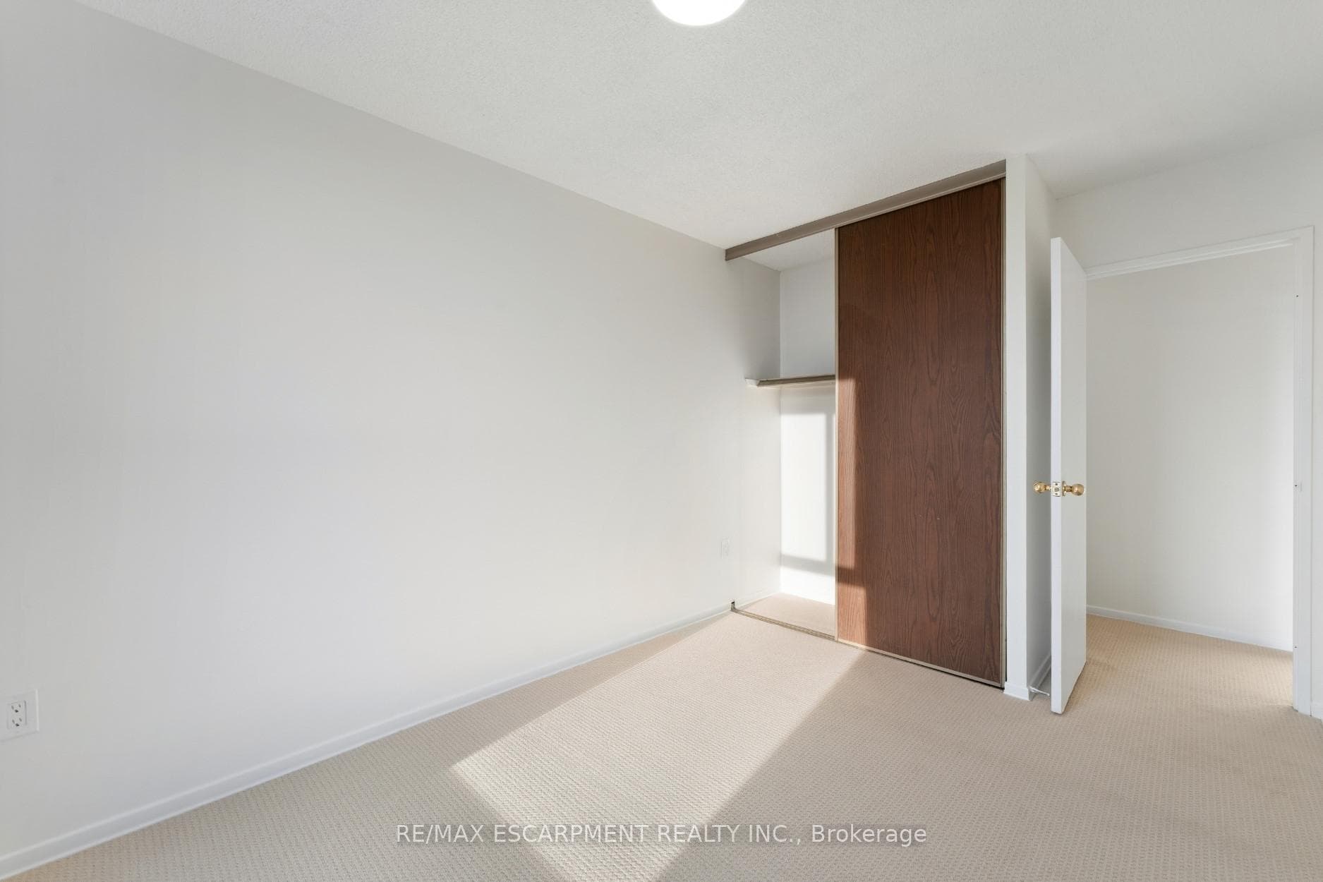 1964 MAIN Street Unit 1104 - Condo photo 22 of 43 in Hamilton, Ontario