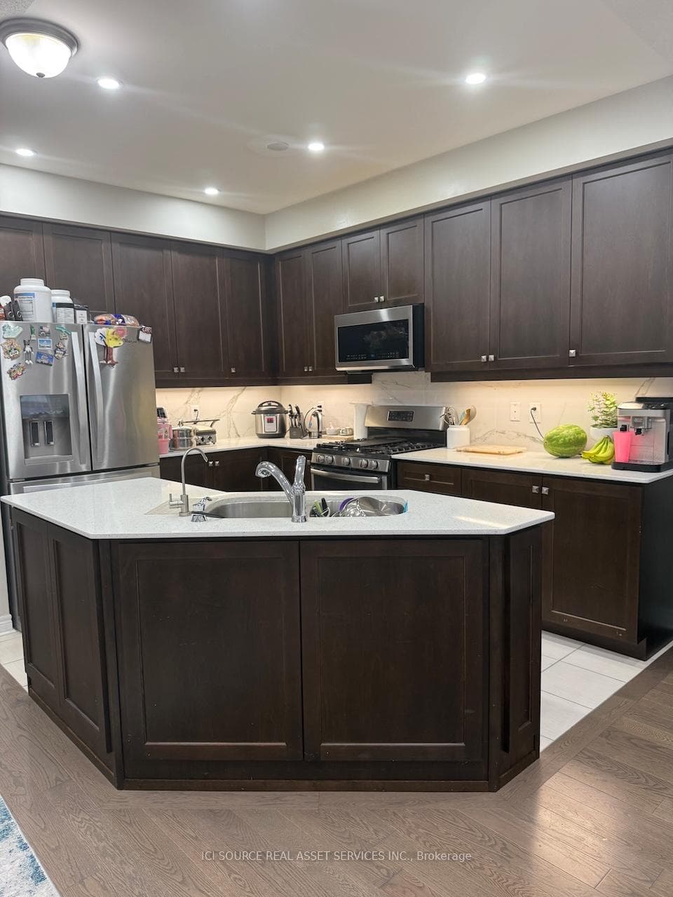 25 Rangemore Road - Townhouse photo 4 of 14 in Brampton, Ontario