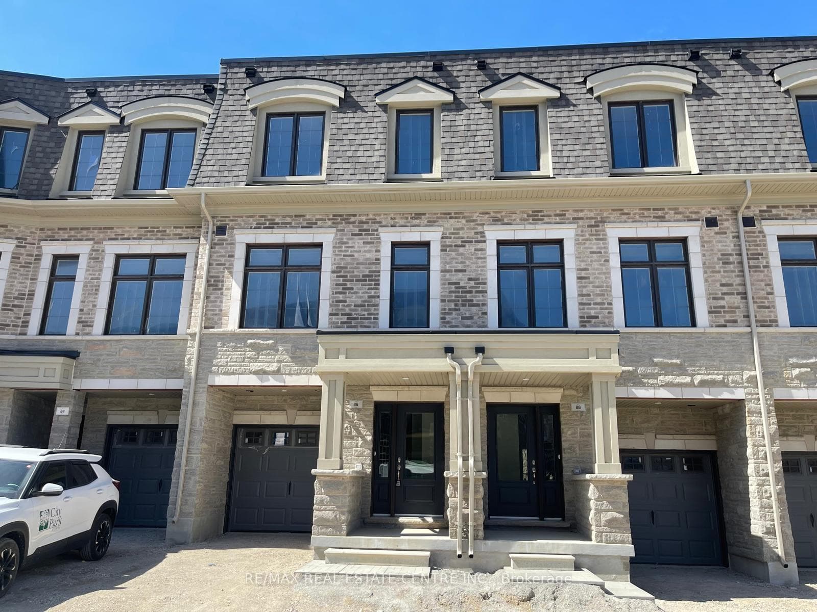 86 Salina Street - home for sale in Mississauga, Ontario
