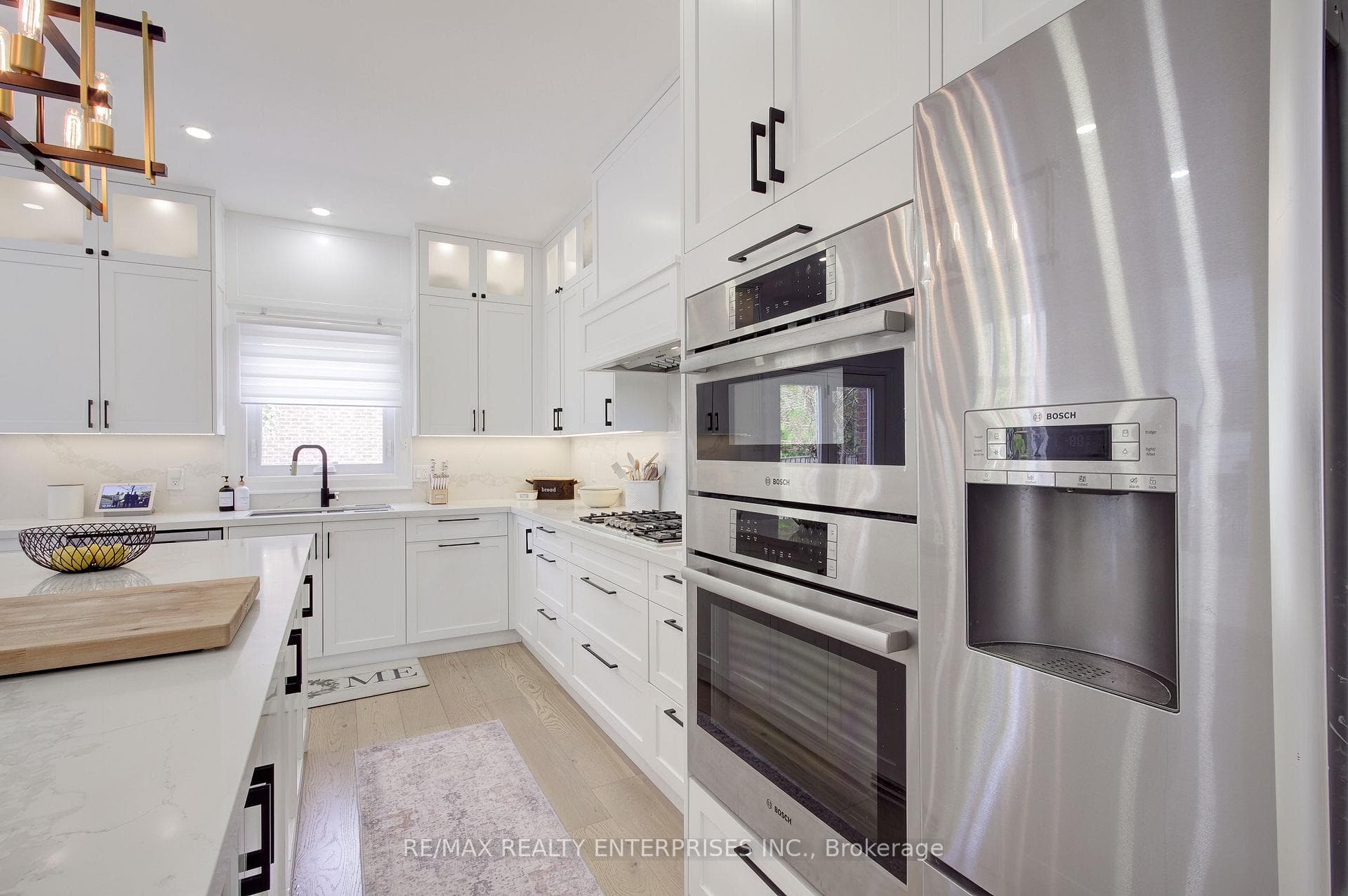 193 Teddington Place - Detached photo 15 of 50 in Burlington, Ontario